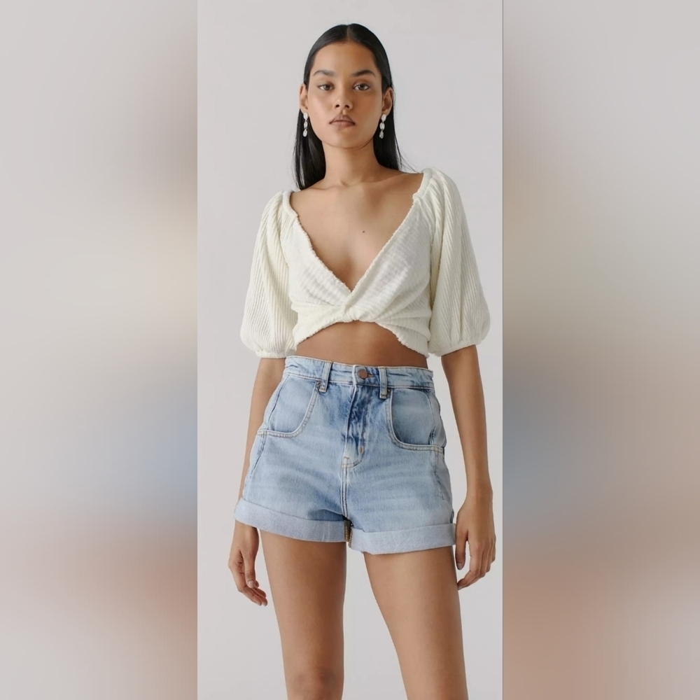 BDG Carrie Denim Shorts Womens Size 25 NWT!